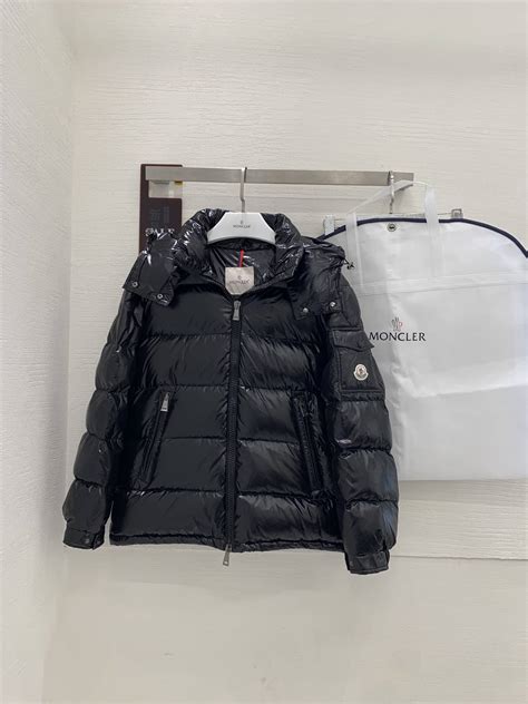 moncler windbreaker yupoo.